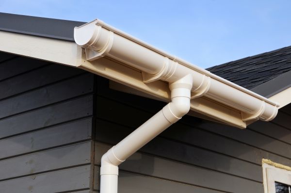 Roof Gutter Replacement Service